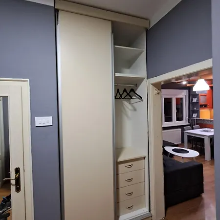 Apartment N&v